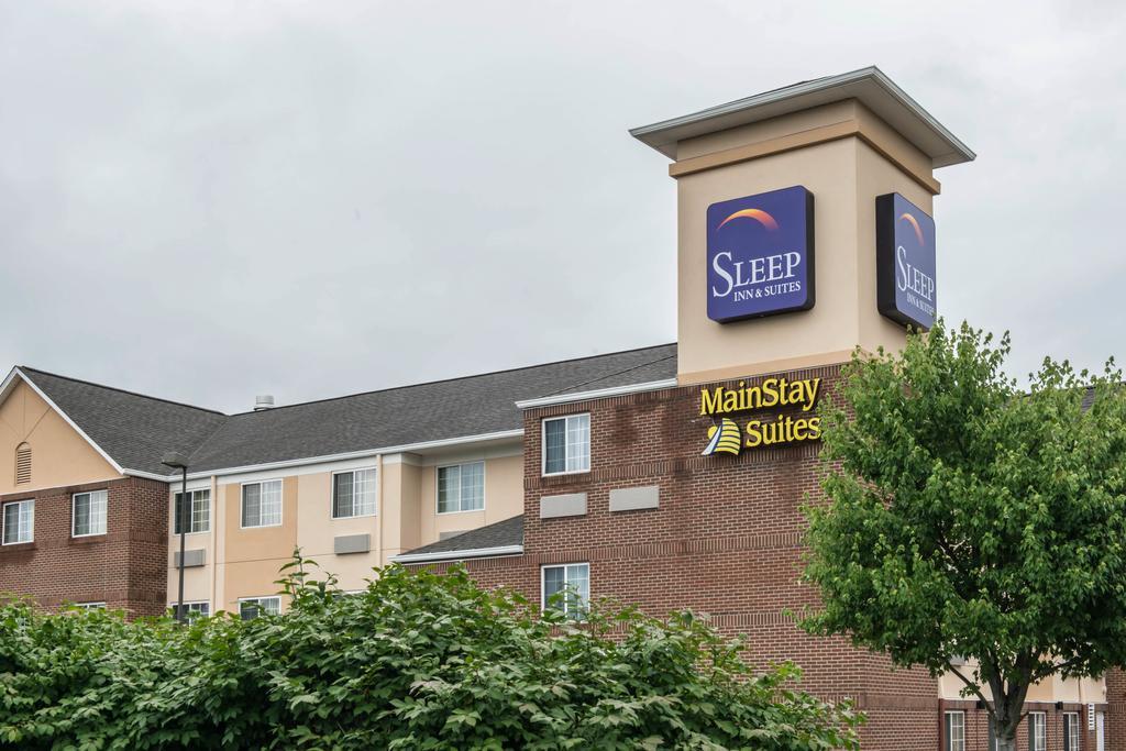 Mainstay Suites Pittsburgh Airport Robinson Township  Exterior photo